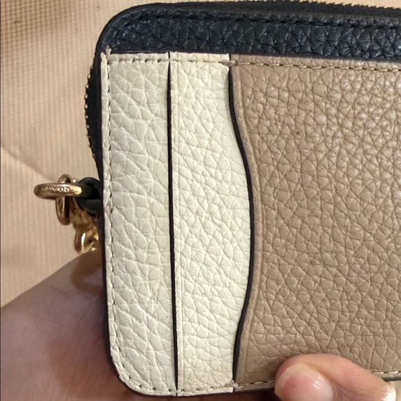 Coach Beige and White Card Holder with Gold Chain and zipper - Picture 5 of 6